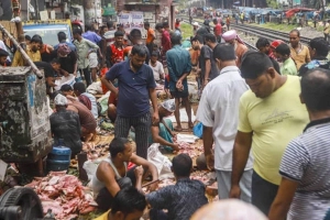 রাজধানীতে কোরবানির মাংসের হাট