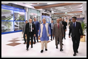ঢাকা ছাড়লেন প্রধান উপদেষ্টা