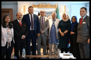 প্রধান উপদেষ্টার সঙ্গে ব্রিটিশ বাংলাদেশি এমপিদের সাক্ষাৎ