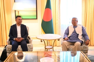 লন্ডনে ইউনুস-তারেক বৈঠক শুরু