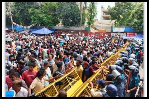 যমুনা ঘেরাওয়ের হুঁশিয়ারি