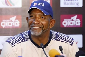 দল চ্যালেঞ্জ নিতে মুখিয়ে আছে: কোচ ফিল সিমন্স