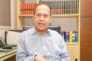 ‘ডামি ভোট হয়েছিল’ স্বীকার করলেন সাবেক সিইসি