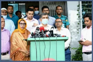কড়া বার্তা দিলেন শিক্ষা উপদেষ্টা