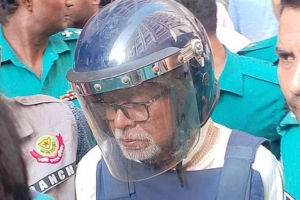 ফের চার দিনের রিমান্ডে সাবেক সিইসি নূরুল হুদা