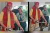 রিকশা চালিয়ে বিদায় জানালেন জার্মান রাষ্ট্রদূত