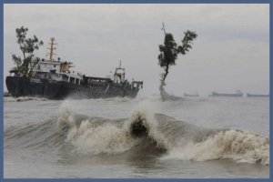 দেশের সব বন্দরে সতর্ক সংকেত