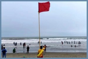 সাগরে নিম্নচাপ, ৩ নম্বর সতর্কতায় চার বন্দর
