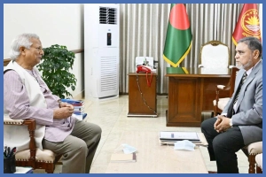 একান্ত বৈঠকে কী বলেছিলেন প্রধান উপদেষ্টা, জানালেন সিইসি