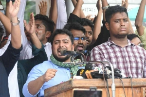 কোনো দলবাজ পুলিশ-প্রশাসককে ছাড় দেওয়া হবে না: নাহিদ