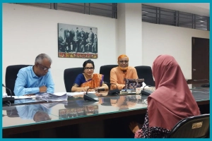 ঢাবি অ্যালামনাই বৃত্তির আবেদনকারীদের সাক্ষাৎকার গ্রহণ চলছে