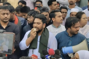 'কাঙ্ক্ষিত সংস্কার বাস্তবায়ন না হওয়া পর্যন্ত রাজপথ ছাড়ব না'