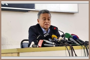 রাজনীতির মতো অর্থনীতিকেও গণতান্ত্রিক করতে বললেন বিএনপি নেতা