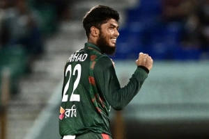 শ্রীলঙ্কার বিপক্ষে পারফরম্যান্সের পুরস্কার পেলেন রিশাদ