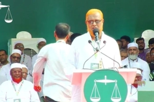 র‍্যাগিংয়ে নিহ’তদের তালিকা প্রকাশ করুন: আবরার ফাহাদের বাবা