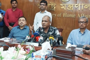 ‘গোপালগঞ্জে গণগ্রেপ্তার হচ্ছে না’