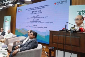 ভূমিসেবায় সেবাগ্রহীতাদের সন্তুষ্টির মাত্রা ক্রমেই বাড়ছে : উপদেষ্টা