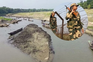 দুই বাংলাদেশিকে ধরে নিয়ে গেছে বিএসএফ