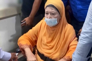 লন্ডনে আবারও চিকিৎসা নিতে যাচ্ছেন খালেদা জিয়া