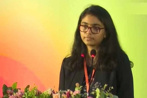চাঁদাবাজির বিরুদ্ধে যা বললেন তাসনিম জারা