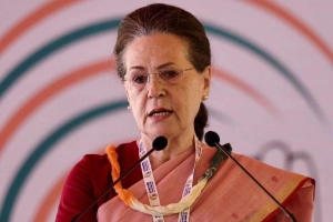 গাজা ইস্যুতে মোদির নীরবতা ‘লজ্জাজনক’: সোনিয়া গান্ধী
