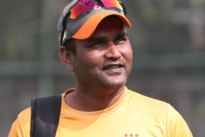 দীর্ঘমেয়াদি চুক্তিতে সালাউদ্দিন, বেড়েছে বেতনও