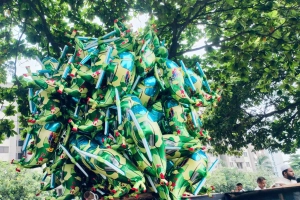 ৫ আগস্ট স্মরণে রাজধানীতে প্রতীকী হেলিকপ্টার উৎসব অনুষ্ঠিত”