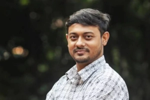 এনসিপি নেতার ব্যাখ্যা:“পিটার হাস নয়, কক্সবাজারে এসেছি ঘুরতে”