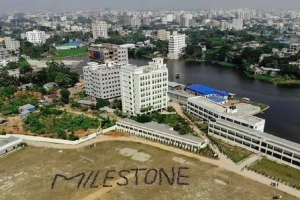 শ্রেণীকক্ষে ফিরলো মাইলস্টোনের শিক্ষার্থীরা, শুরু পাঠদান