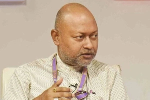 জেল বা কবরে একাই যেতে হয় : সাবেক ভিসিকে বিচারক