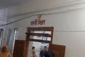 ছাত্রীকে ধ'র্ষণচেষ্টা, শিক্ষককে গণপি'টুনি