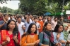ঢাবি ছাত্রদলের ব্যতিক্রমধর্মী মিছিল, শুধু হাততালি