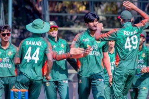 প্রোটিয়াদের হারিয়ে ত্রিদেশীয় সিরিজের চ্যাম্পিয়ন বাংলাদেশ