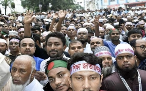 ভাতা বাড়ানোর প্রস্তাবেও সন্তুষ্ট নন শিক্ষকরা, মূল দাবি জাতীয়করণ