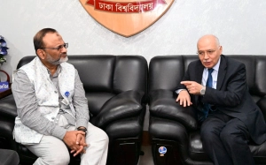 ঢাবি উপাচার্যের সঙ্গে তুরষ্ক অধ্যাপকের সাক্ষাৎ