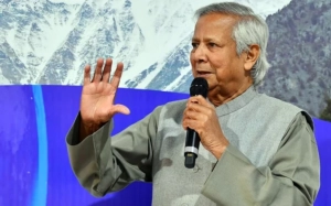 ভারতের সঙ্গেও বন্ধুত্বপূর্ণ সম্পর্ক চায় বাংলাদেশ: প্রধান উপদেষ্টা