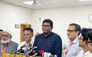 সরকারে নয়, নির্বাচন কমিশনের ওপর আস্থা জাপার