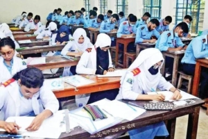 রাজনৈতিক বিবেচনায় গড়া পরীক্ষা কেন্দ্র বাতিলের উদ্যোগ