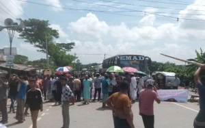 ভাঙ্গায় সংসদীয় সীমানা পুনর্বিন্যাসের জেরে সড়ক অবরোধ