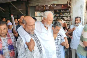 মঞ্চে ঢলে পড়লেন বঙ্গবীর কাদের সিদ্দিকী