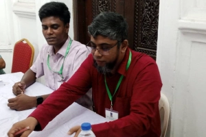 পূরণ করা ব্যালট দেওয়া সেই পোলিং অফিসারকে প্রত্যাহার