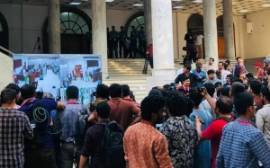 ডাকসু নির্বাচনে ফেসবুকে বাড়ছে গুজব, কমিশন জানালো গণনার অগ্রগতি