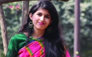 ভোটারদের হাতে তুলে দেওয়া হচ্ছে শিবিরের তালিকাঃ উমামা