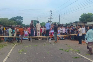 দক্ষিণাঞ্চলের সঙ্গে ঢাকার যান চলাচল বন্ধ