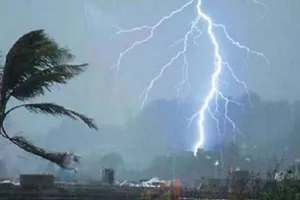 সারাদেশে বজ্রসহ বৃষ্টির সম্ভাবনা