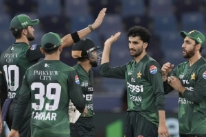 এশিয়া কাপ: ওমানের বিপক্ষে দাপুটে জয় পাকিস্তানের
