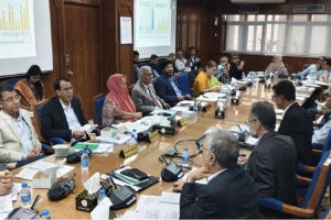 অর্থনীতি চাঙ্গা করতে বন্ড ও সিকিউরিটিজ বাজার শক্তিশালী করার উদ্যোগ
