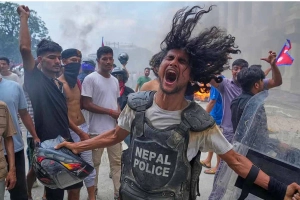 জেন-জি আন্দোলনে : হিলটনের ধস ঘিরে উঠছে নানা সন্দেহ