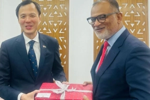 বাংলাদেশের সঙ্গে বাণিজ্য ও বিনিয়োগ বাড়াতে চায় সিঙ্গাপুর