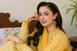 পাকিস্তানের আলোচিত মুখ হানিয়া আমির কে?